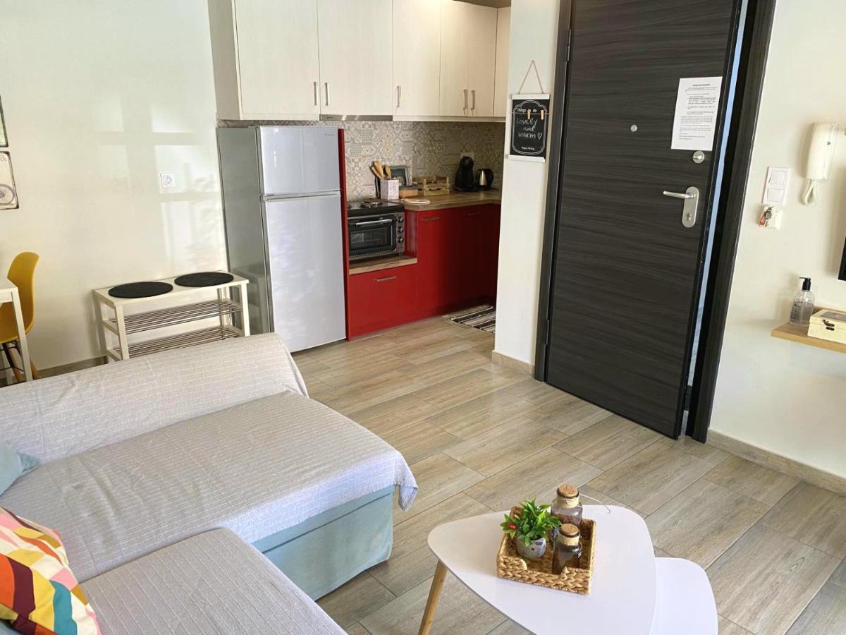 Myrsini'S Apartment Néa Péramos Εξωτερικό φωτογραφία