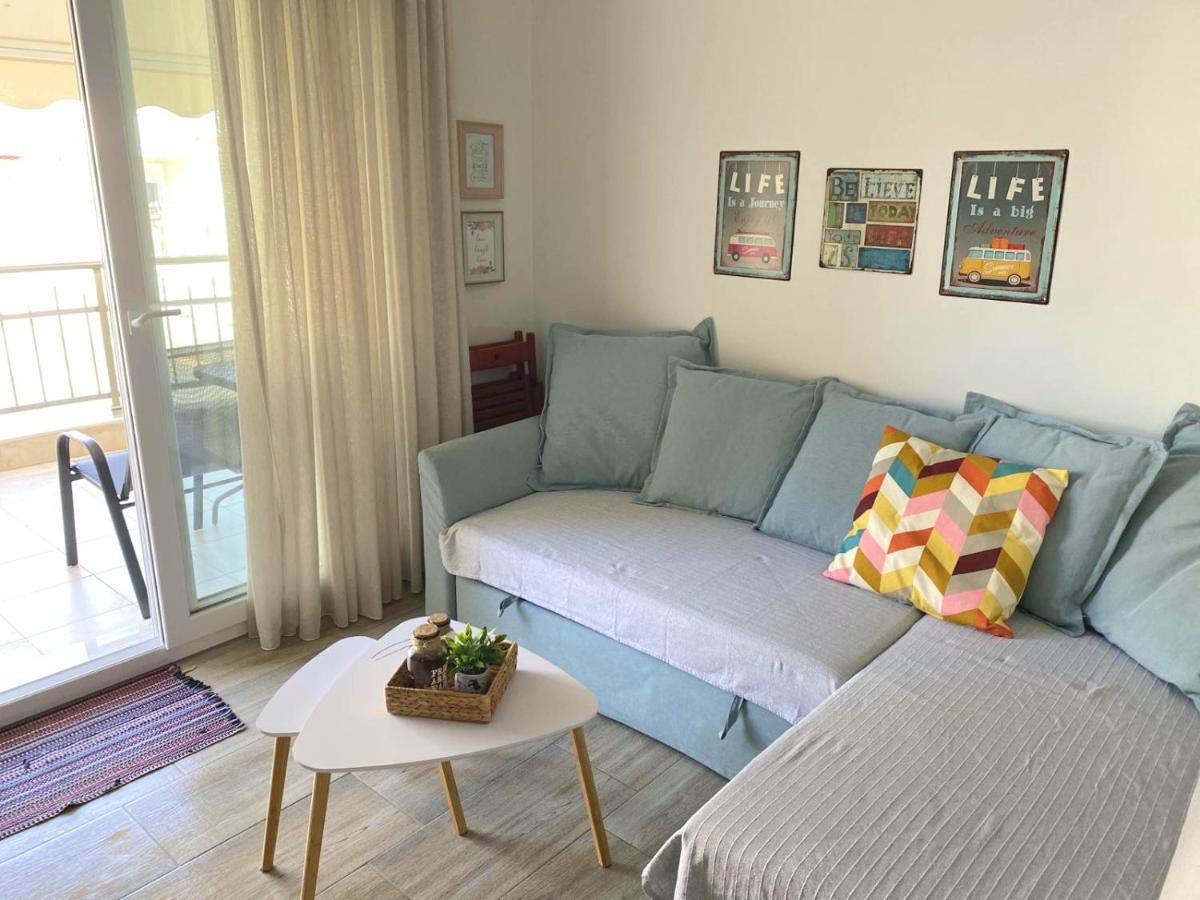Myrsini'S Apartment Néa Péramos Εξωτερικό φωτογραφία