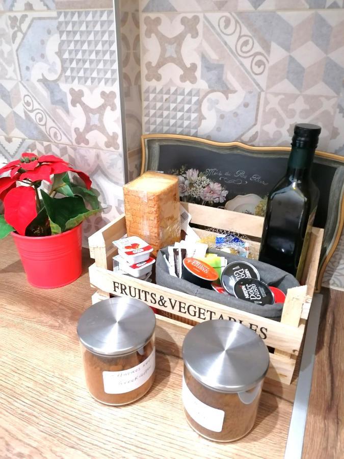 Myrsini'S Apartment Néa Péramos Εξωτερικό φωτογραφία