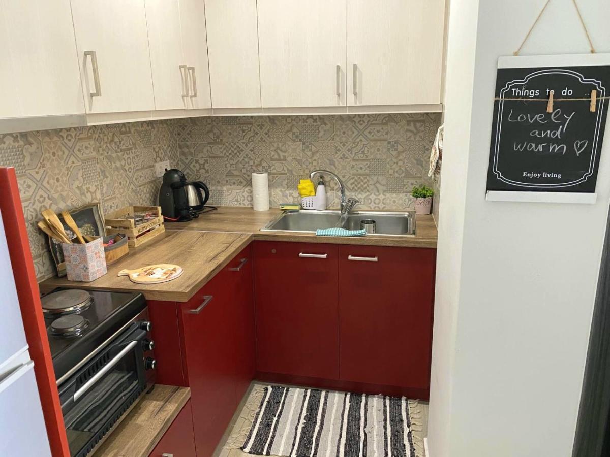 Myrsini'S Apartment Néa Péramos Εξωτερικό φωτογραφία