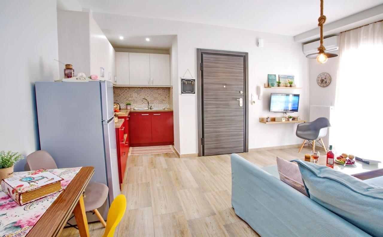 Myrsini'S Apartment Néa Péramos Εξωτερικό φωτογραφία