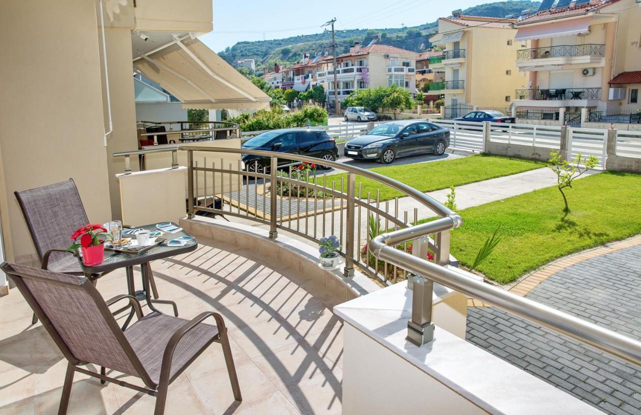 Myrsini'S Apartment Néa Péramos Εξωτερικό φωτογραφία